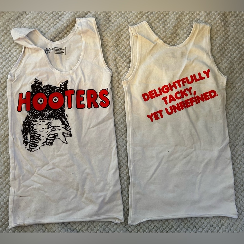 Retro Hooters Tank